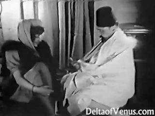 Starodávne špinavé video 1920s - holenie, päsťovanie, jebanie