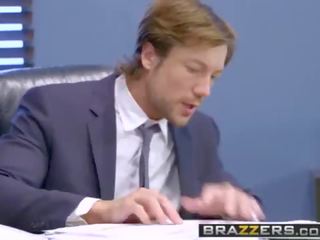 Brazzers - grande tette a lavoro - affamato per un lavoro scena starring rachel roxxx skyla novea e jean val