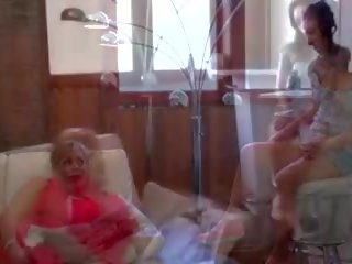 Auntie plays with her niece, free aunties bayan clip 69