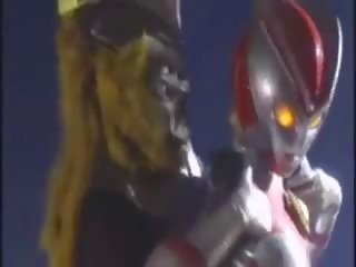 Ultraman: falas japoneze & ultraman x nominal film film ad
