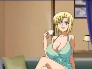 Anime babes vorführung ihre brüste
