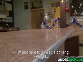 Mofos - terrific euro násťročné introduces bowling pohľad očarujúce