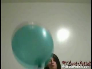 气球 加仑 峰 和 气球 玩 xxx 电影 游戏